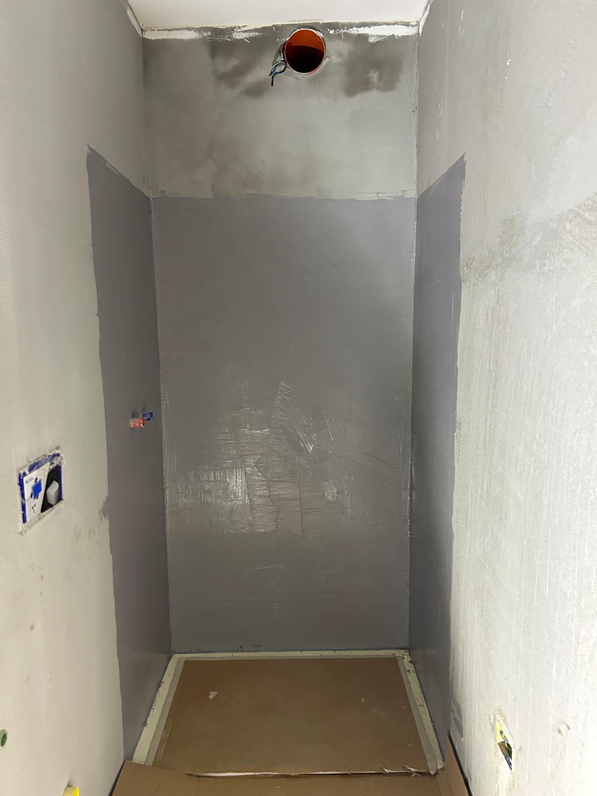 Bagno verde salvia — prima dell'intervento (foto 1)