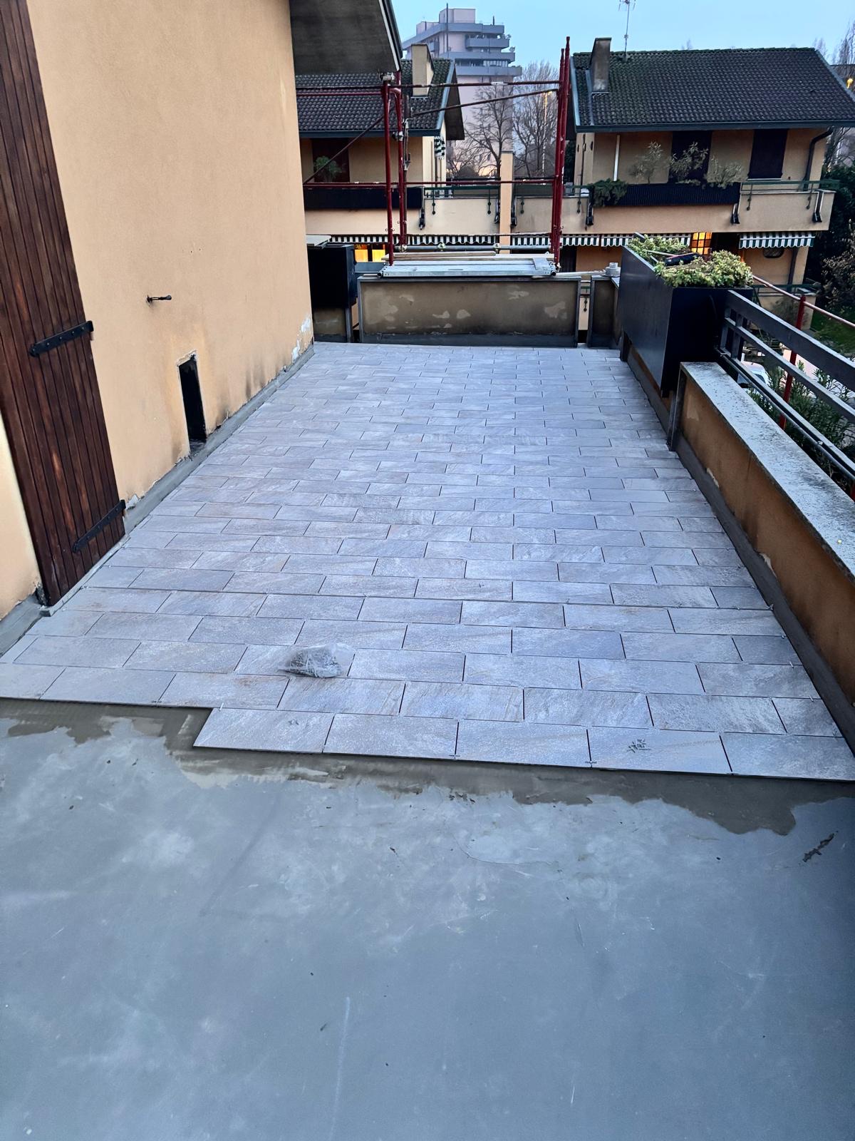 Rifacimento terrazzo — prima dell'intervento (foto 3)